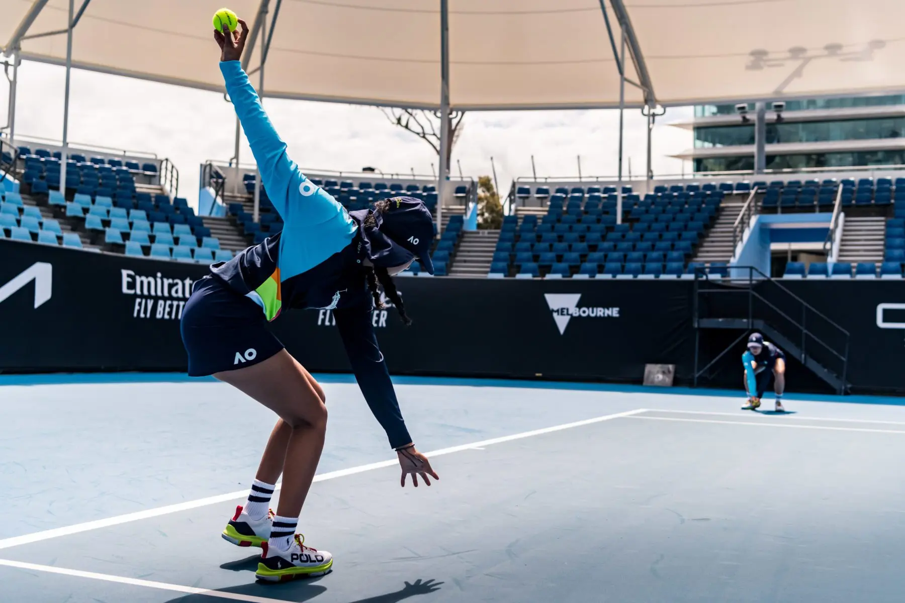 Ballkids helping at AO