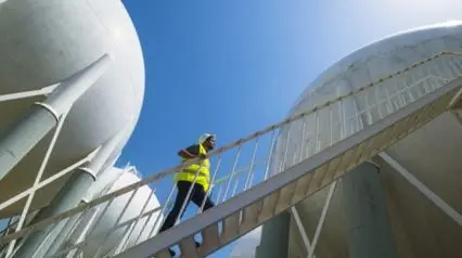 safety officer using safety checklist