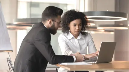 encuesta de evaluación de necesidades presentada|plantilla de análisis de deficiencias con panel de control banner 1|Captura de pantalla de la plantilla del informe de análisis de deficiencias|Herramienta de informe de análisis de carencias|Gap Analysis Sample Report|Plantilla de análisis de carencias